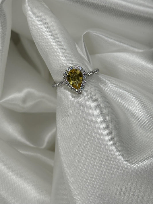 Anello A Goccia Con Pietra Verde